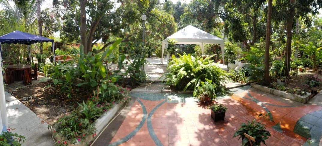 Hotel Casa Paraiso Manta Esterno foto